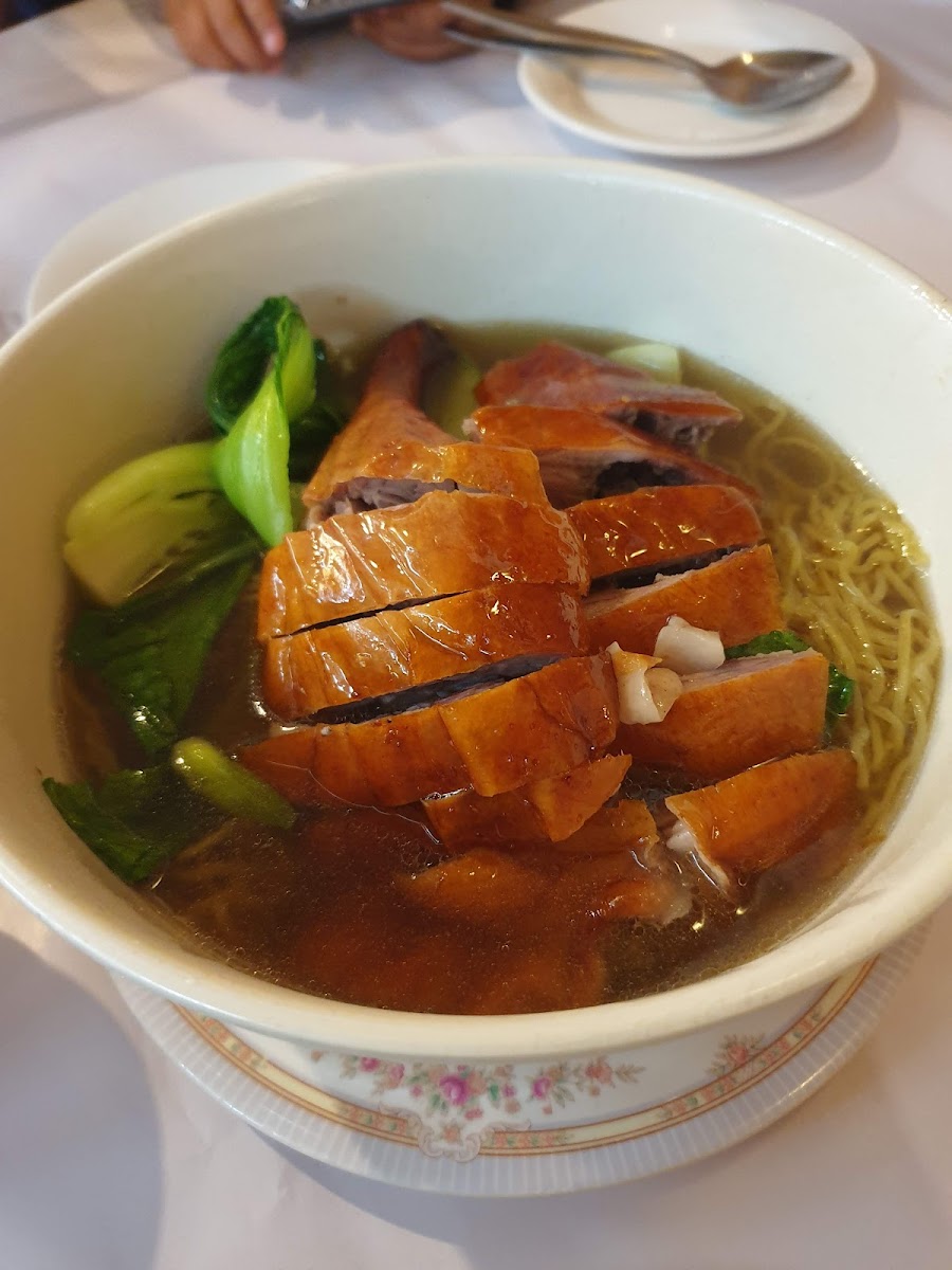 汤粉,面,米类(每碗, Noodles In Soup (Per Bowl